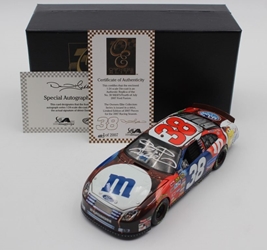 David Gilliland Autographed 2007 M&Ms 4th of July 1:24 Nascar RCCA Owners Series Elite Diecast David Gilliland Autographed 2007 M&Ms 4th of July 1:24 Nascar RCCA Owners Series Elite Diecast