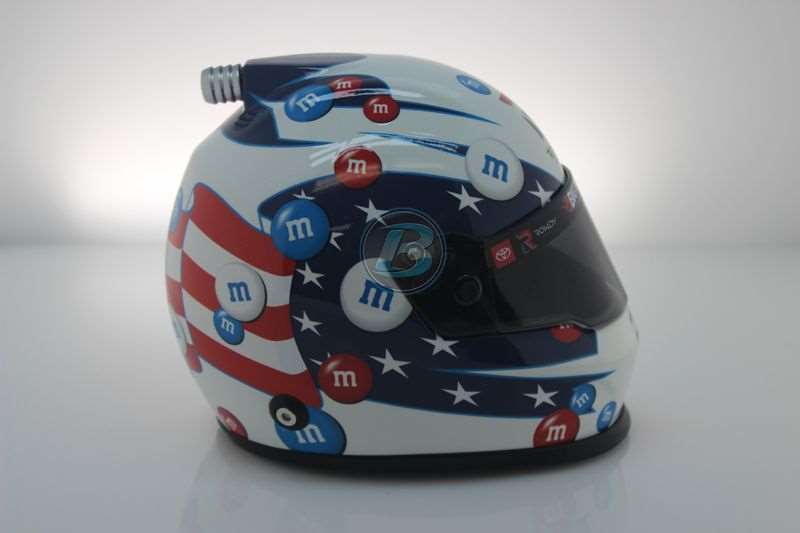 Kyle busch best sale mini helmet