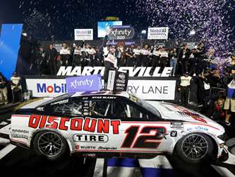 *Preorder* Ryan Blaney 2024 Discount Tire Martinsville 11/3 Race Win 1:24 Nascar Diecast Ryan Blaney, Nascar Diecast, 2024  Nascar Diecast, 1:24 Scale Diecast