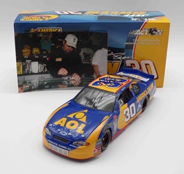 ** With Picture of Driver Autographing Diecast ** Jeff Green Autographed 2002 AOL 1:24 Nascar Diecast ** With Picture of Driver Autographing Diecast ** Jeff Green Autographed 2002 AOL 1:24 Nascar Diecast